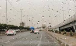 "حالوب" وأمطار رعدية مع رياح هابطة.. الشتاء يدشّن أدواته في سماء العراق اليوم